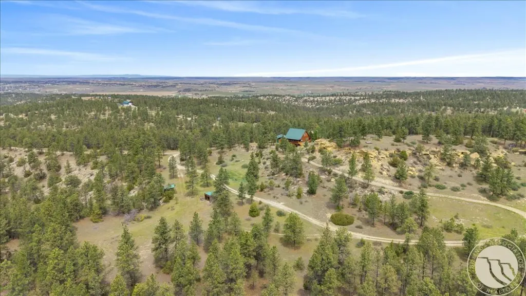 25 Denali Cabin Lane Roundup MT 59072