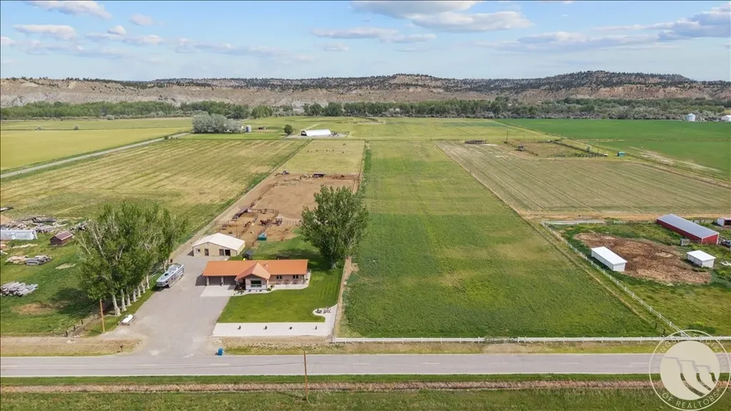 1419 W M Road Worden MT 59088