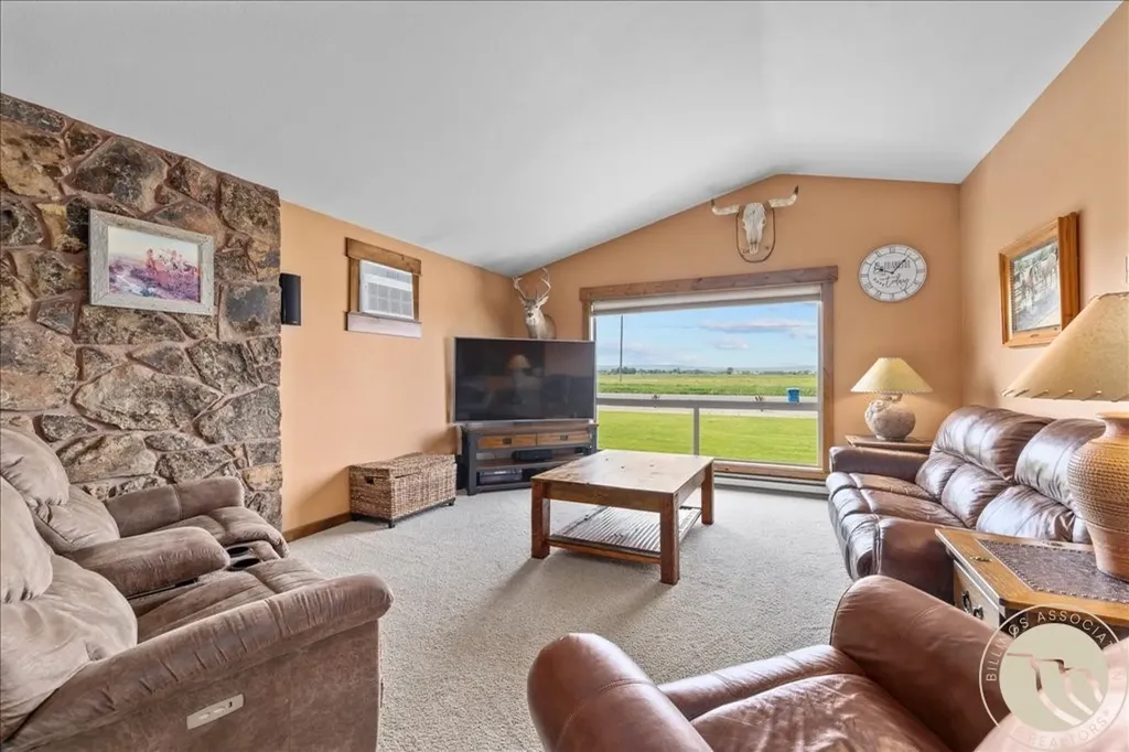 1419 W M Road Worden MT 59088