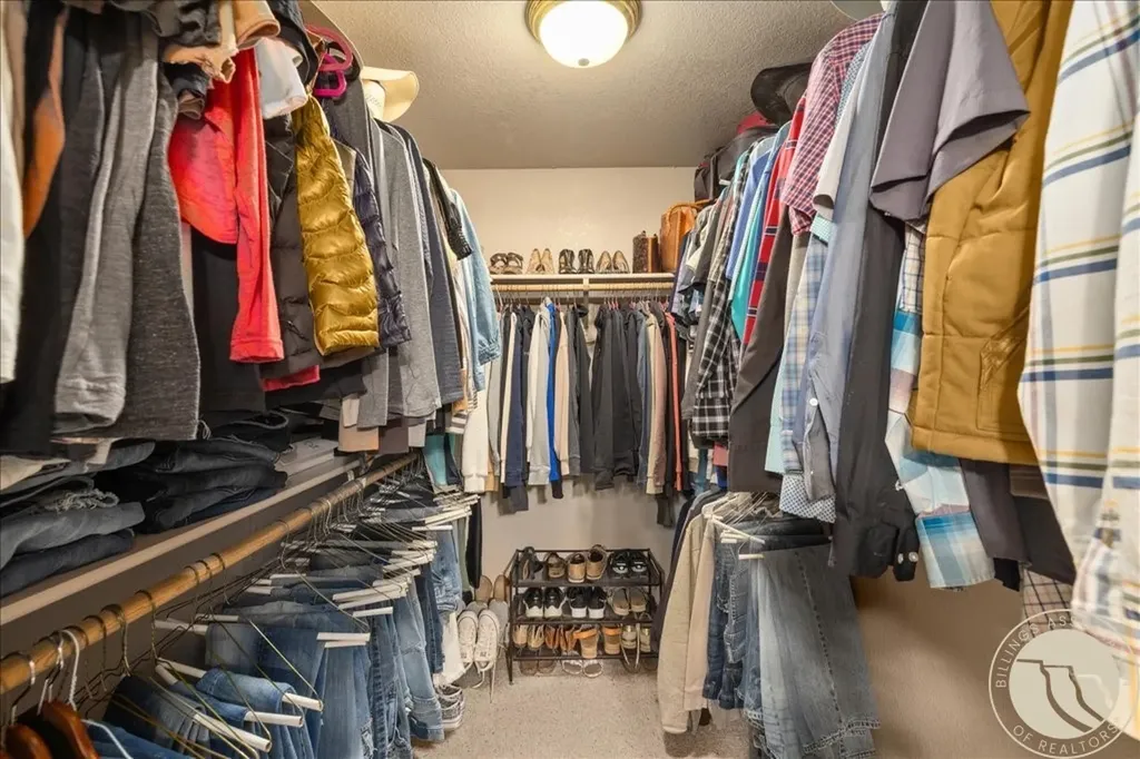 1419 W M Road Worden MT 59088