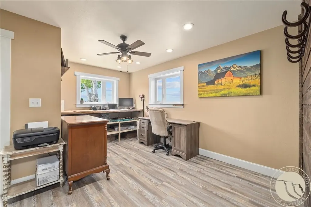 1419 W M Road Worden MT 59088
