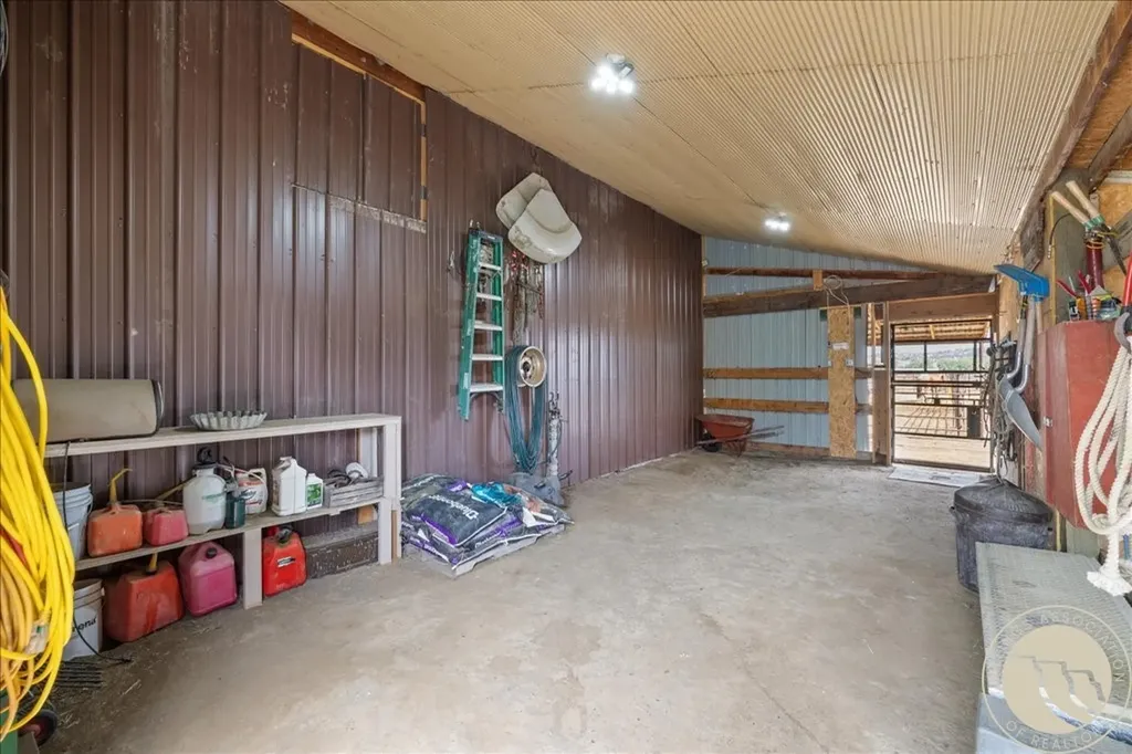 1419 W M Road Worden MT 59088
