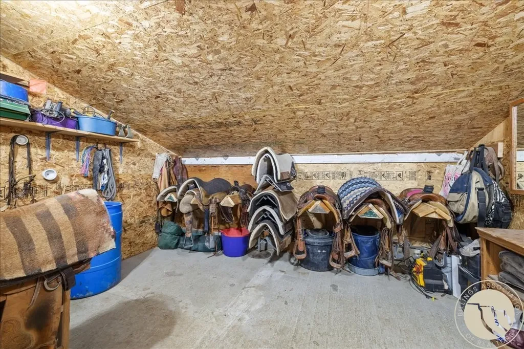 1419 W M Road Worden MT 59088