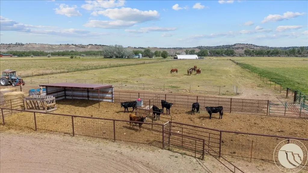 1419 W M Road Worden MT 59088