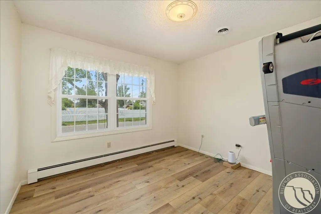 209 9th Street W Hardin MT 59034