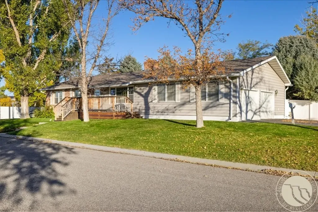 209 9th Street W Hardin MT 59034