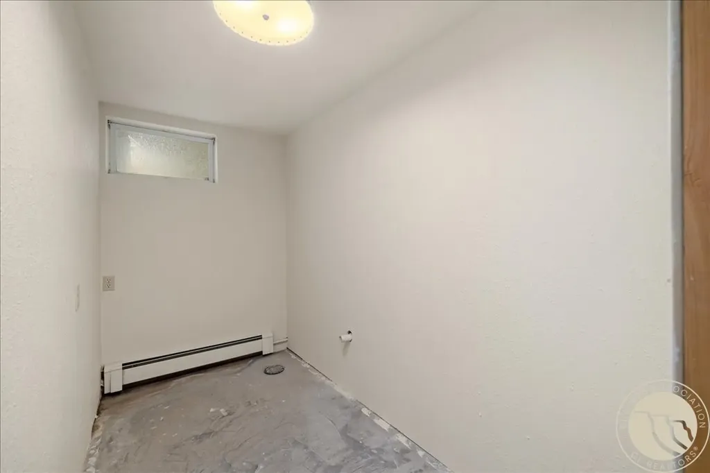 209 9th Street W Hardin MT 59034