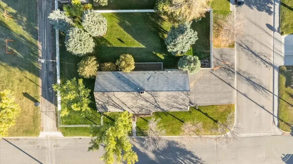 209 9th Street W Hardin MT 59034