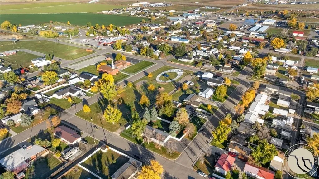 209 9th Street W Hardin MT 59034