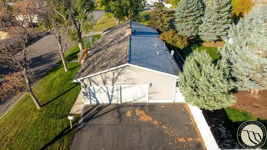 209 9th Street W Hardin MT 59034