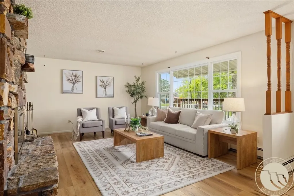 209 9th Street W Hardin MT 59034