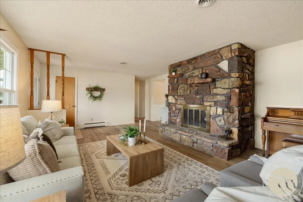 209 9th Street W Hardin MT 59034