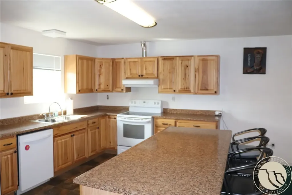 14 Mccord Road Roundup MT 59072