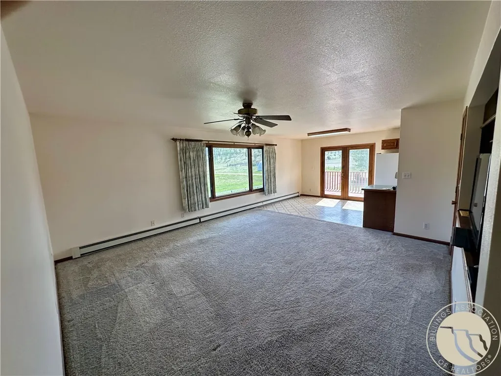 72 Rehder Road Roundup MT 59072