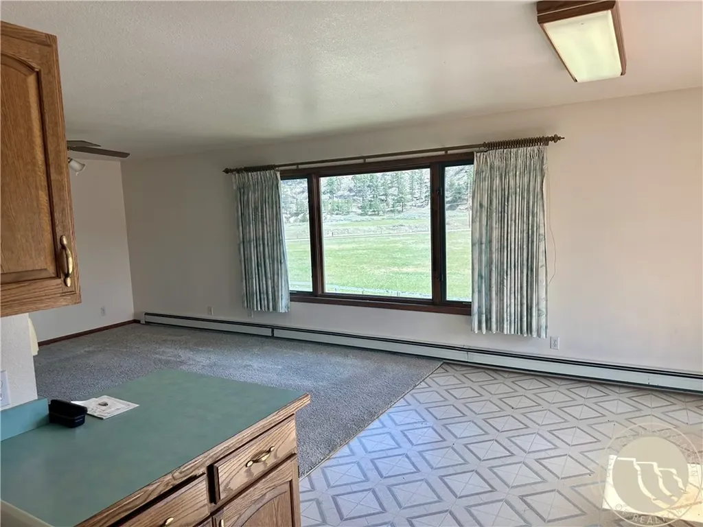 72 Rehder Road Roundup MT 59072