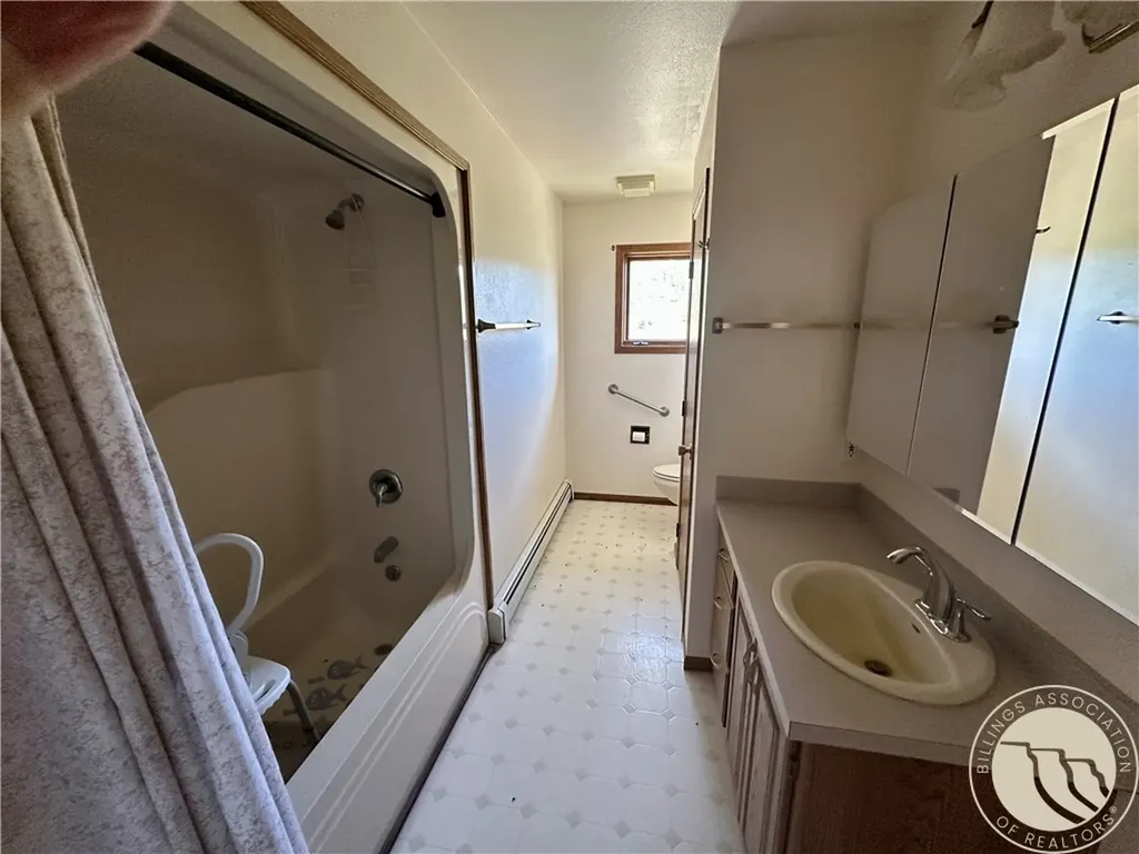 72 Rehder Road Roundup MT 59072