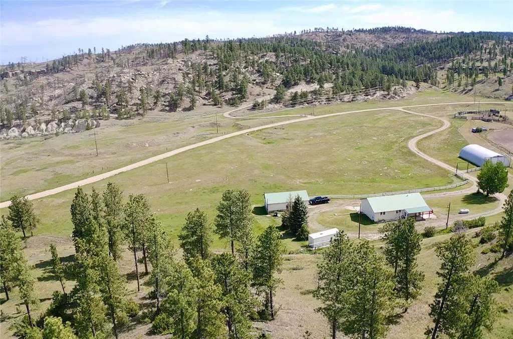 72 Rehder Road Roundup MT 59072
