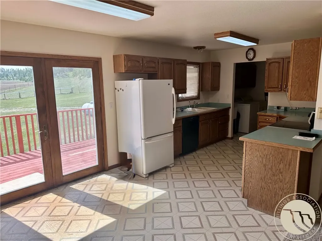 72 Rehder Road Roundup MT 59072