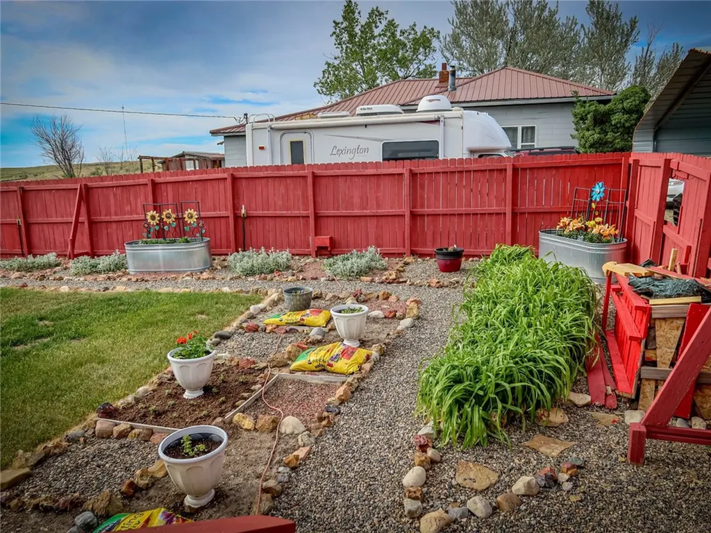 513 Fergus Street Melstone MT 59054