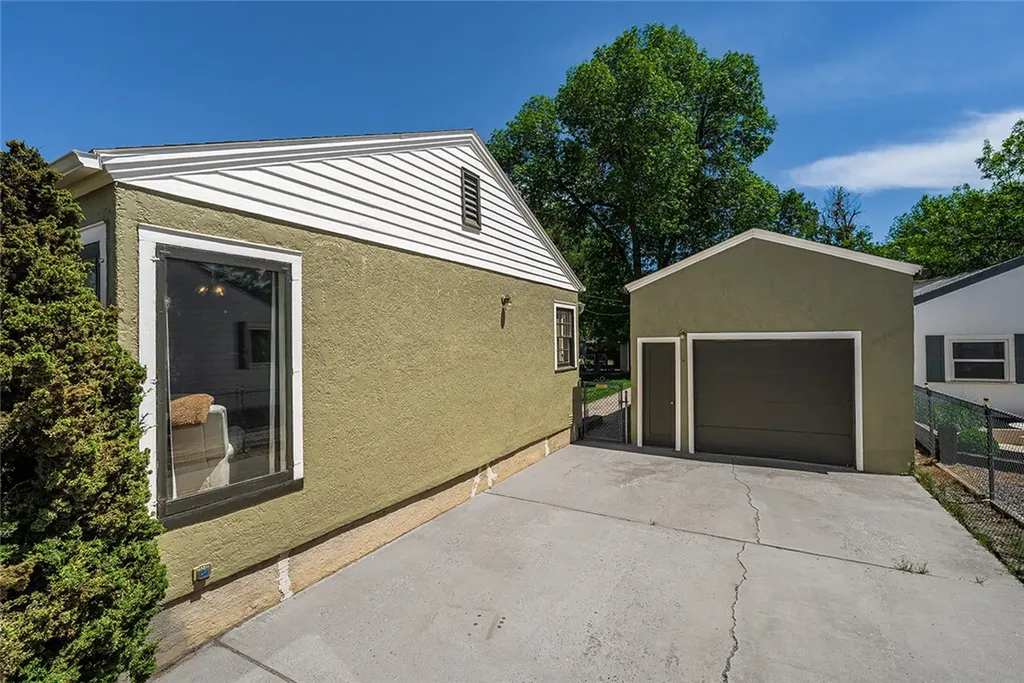 107 6th Avenue Laurel MT 59044
