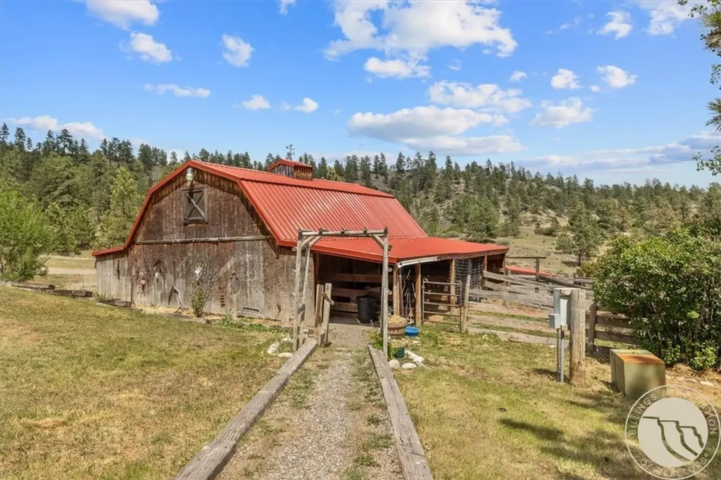 57 Ponderosa Ridge Road Columbus MT 59019