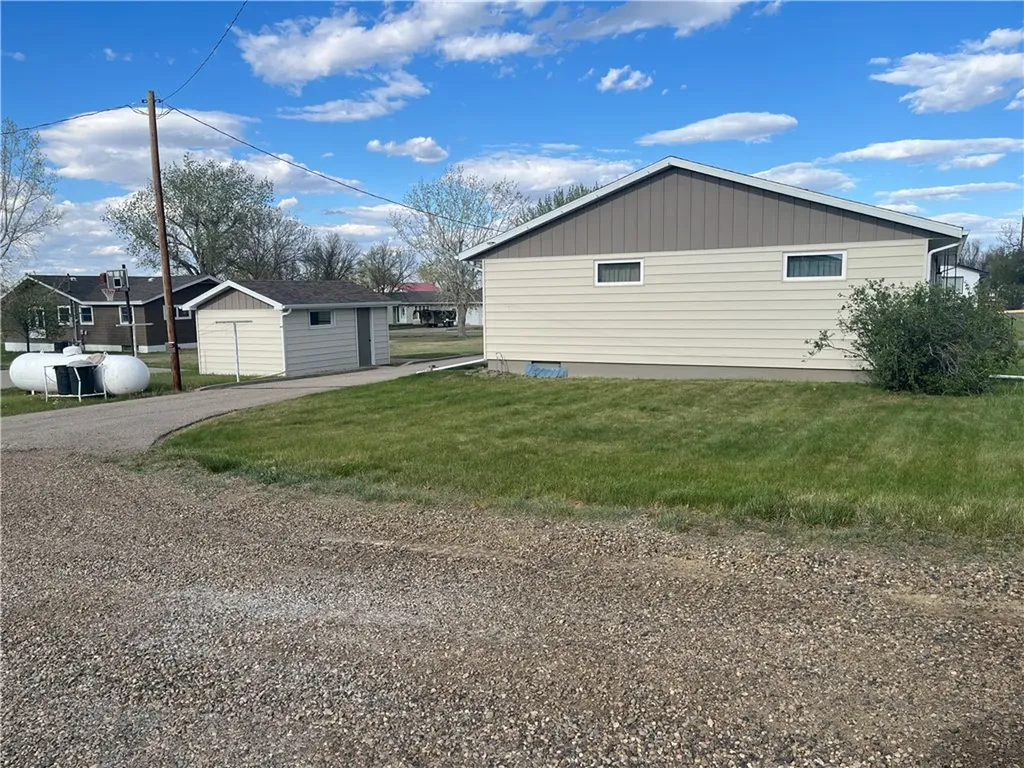 802 10th Street Circle MT 59215