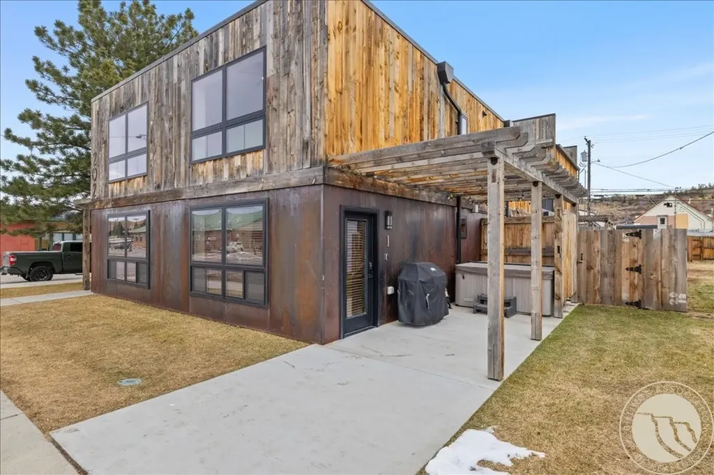 202 S Hauser Avenue Red Lodge MT 59068