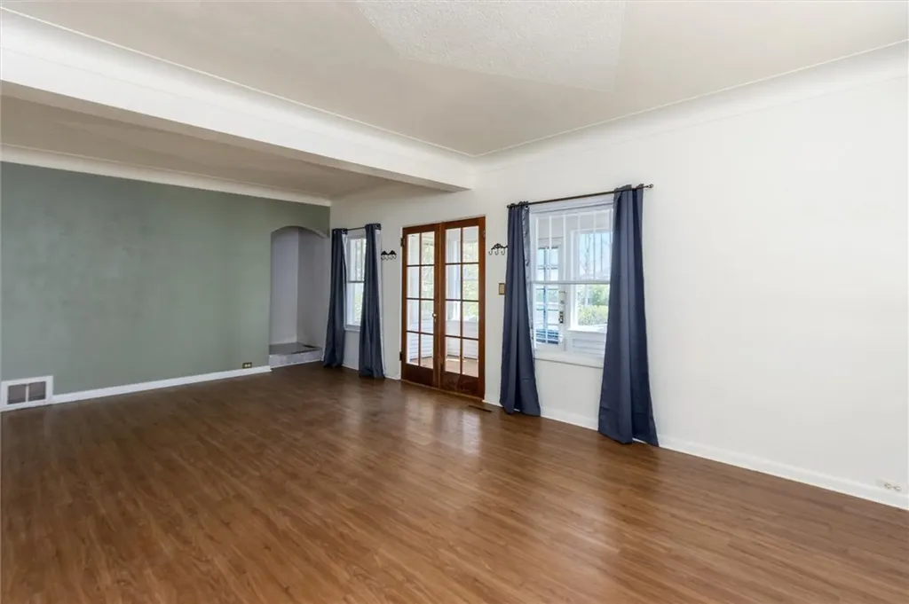 416 N Crawford Avenue Hardin MT 59034