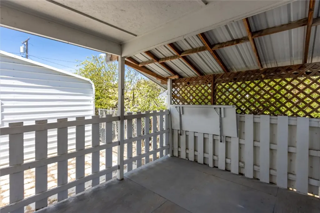 416 N Crawford Avenue Hardin MT 59034