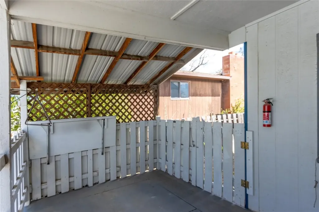 416 N Crawford Avenue Hardin MT 59034