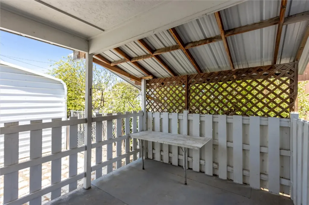 416 N Crawford Avenue Hardin MT 59034