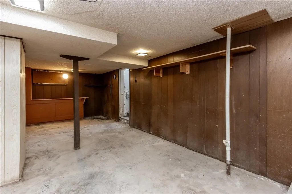416 N Crawford Avenue Hardin MT 59034