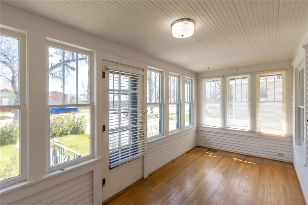 416 N Crawford Avenue Hardin MT 59034