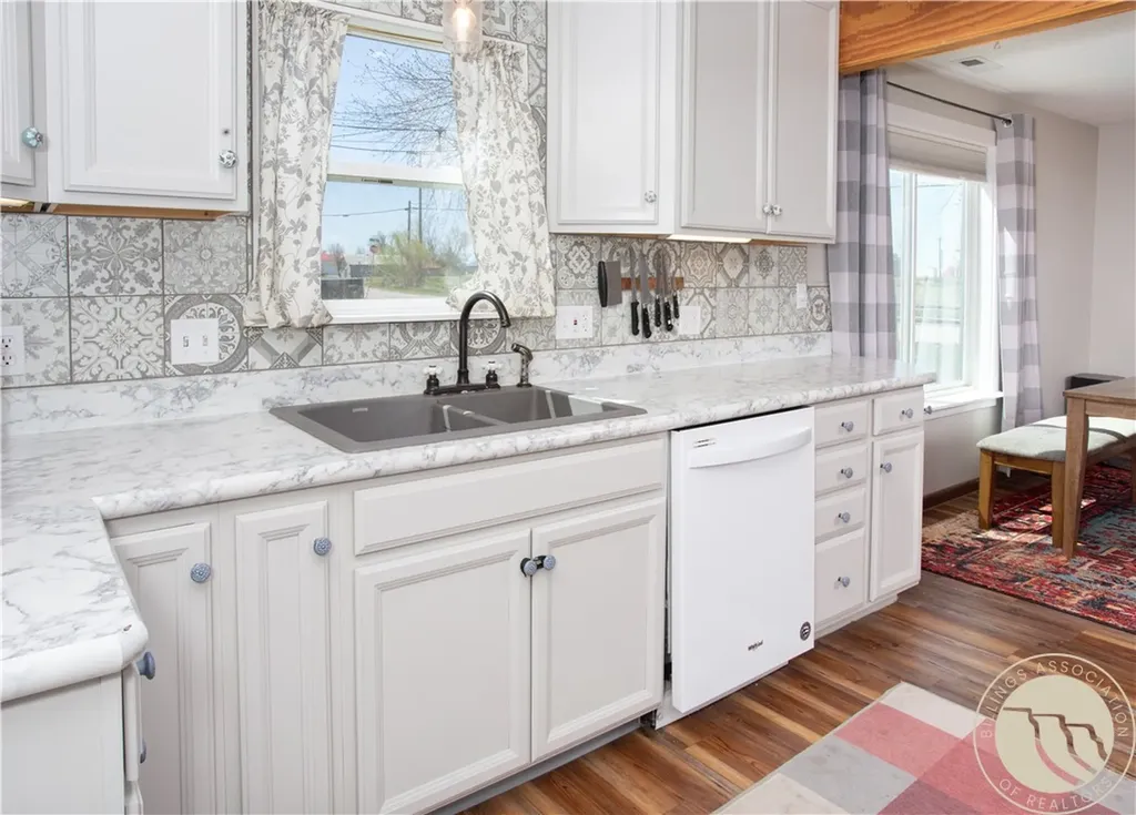 1407 N Custer Avenue Hardin MT 59034