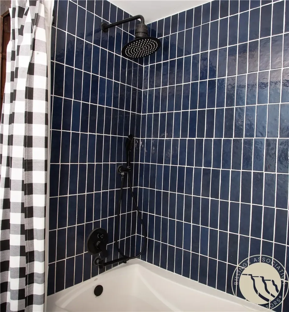 1407 N Custer Avenue Hardin MT 59034