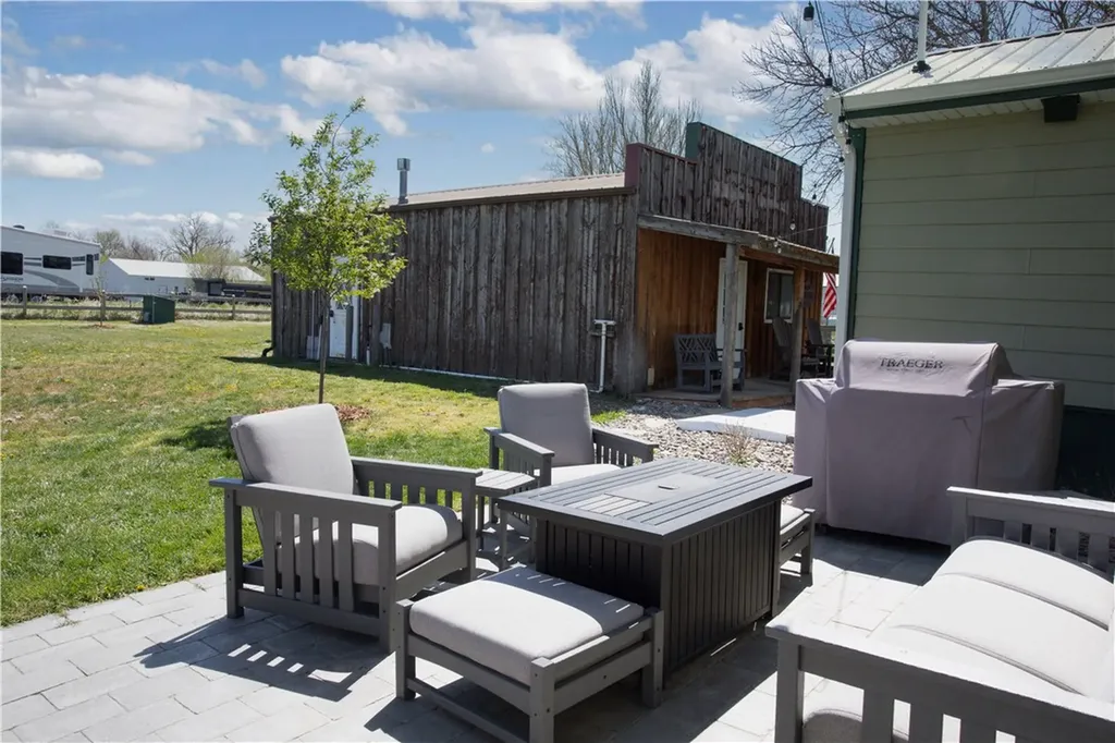 1407 N Custer Avenue Hardin MT 59034
