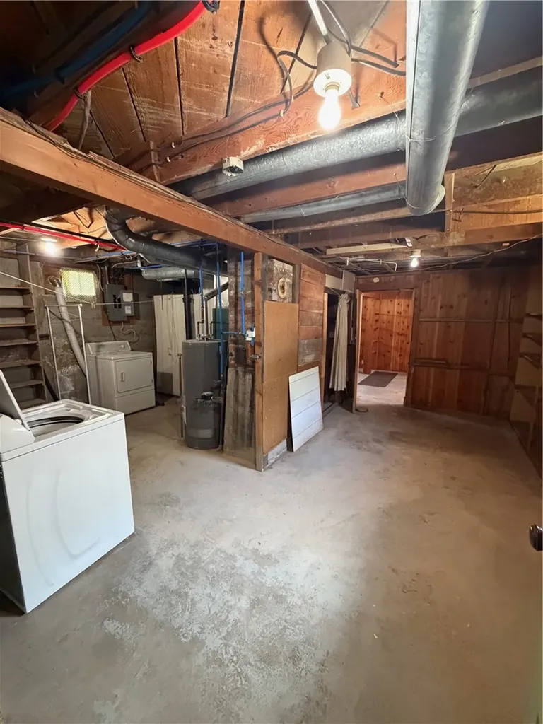 507 1st Street SE Harlowton MT 59036
