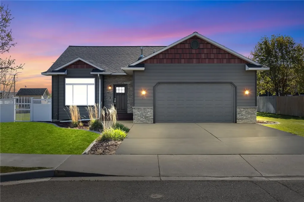 13 S 38th Street W Billings MT 59102