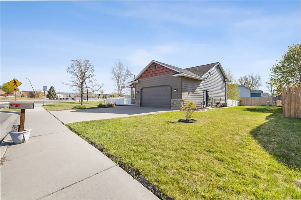 13 S 38th Street W Billings MT 59102