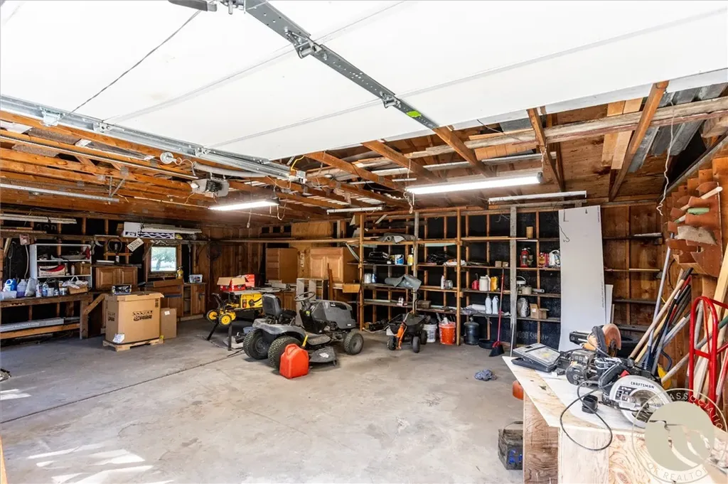 113 First Avenue W Lavina MT 59046