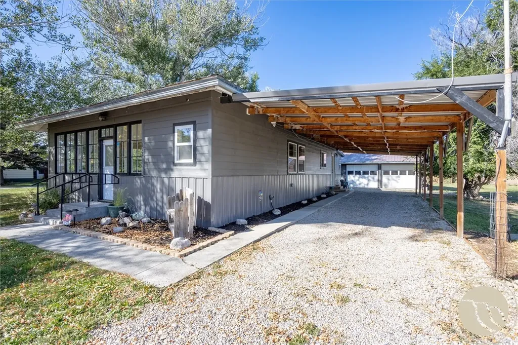 113 First Avenue W Lavina MT 59046