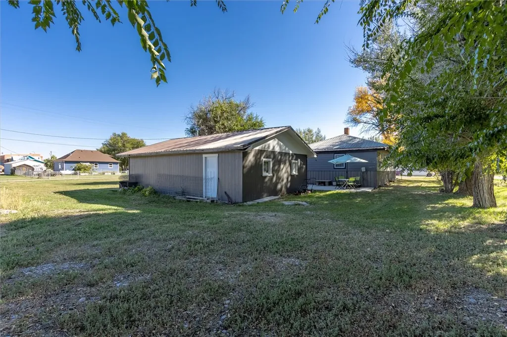 113 First Avenue W Lavina MT 59046