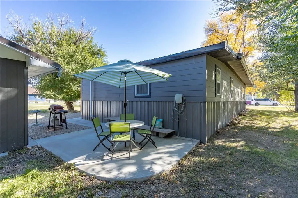 113 First Avenue W Lavina MT 59046