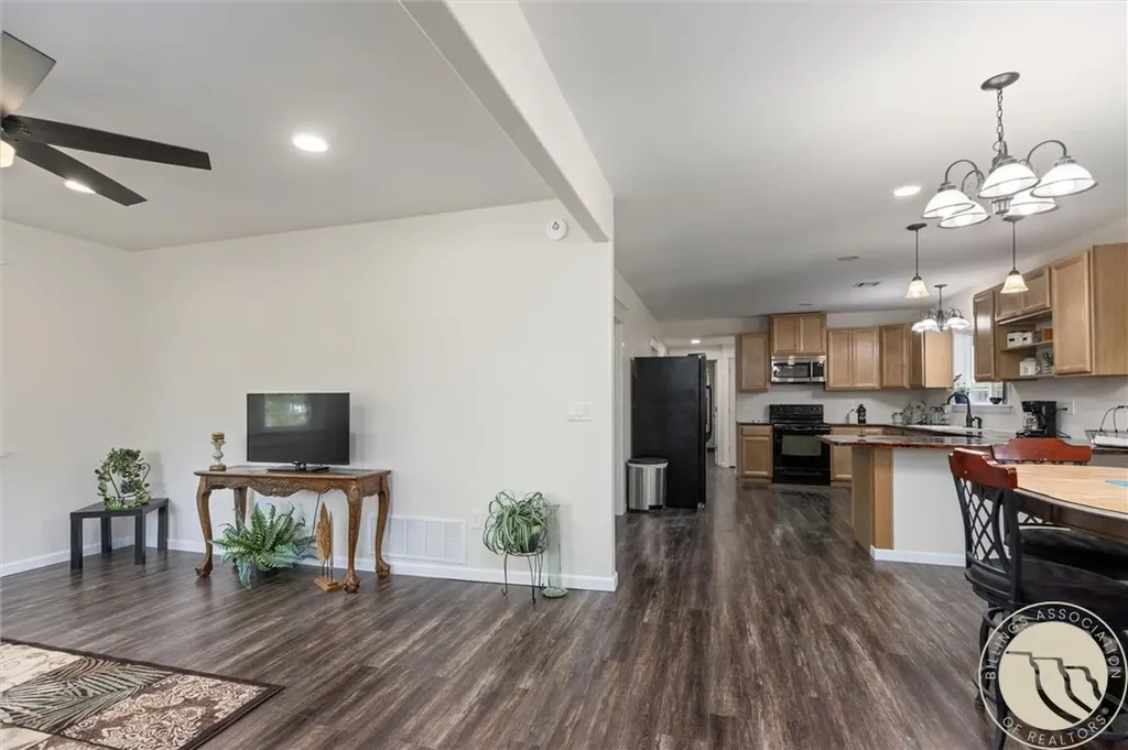 113 First Avenue W Lavina MT 59046