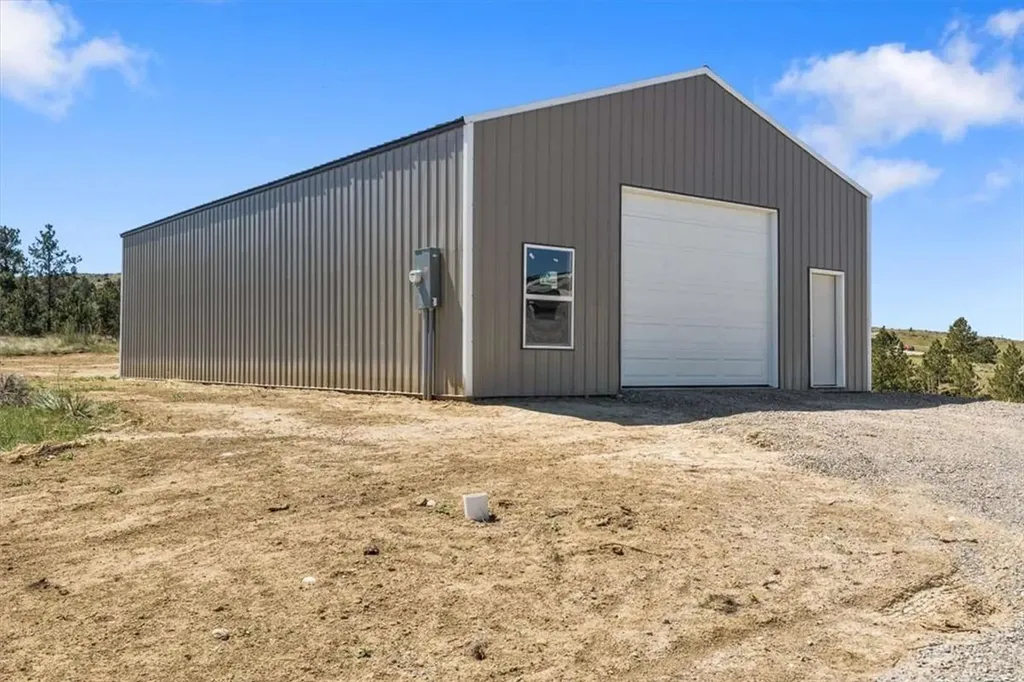 6855 Shooters Bluff Trail Huntley MT 59037