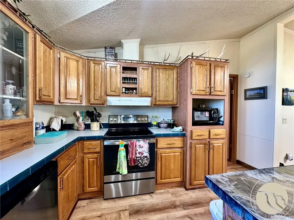 441 Mt Highway 300 Ryegate MT 59074