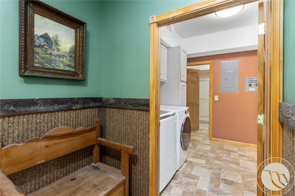 2651 N 16th Road Worden MT 59088