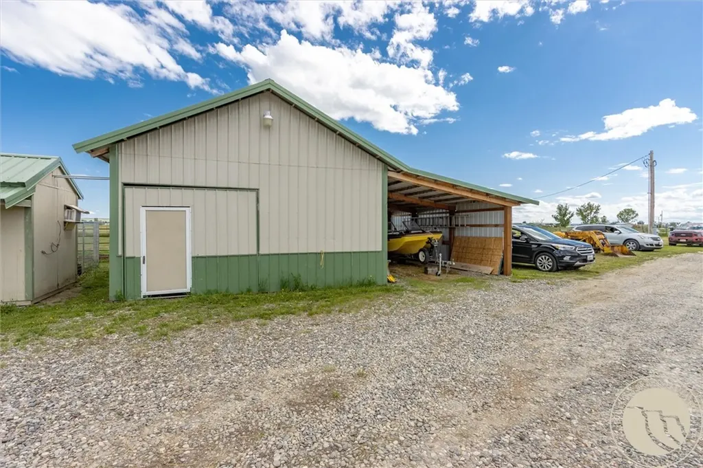 2651 N 16th Road Worden MT 59088