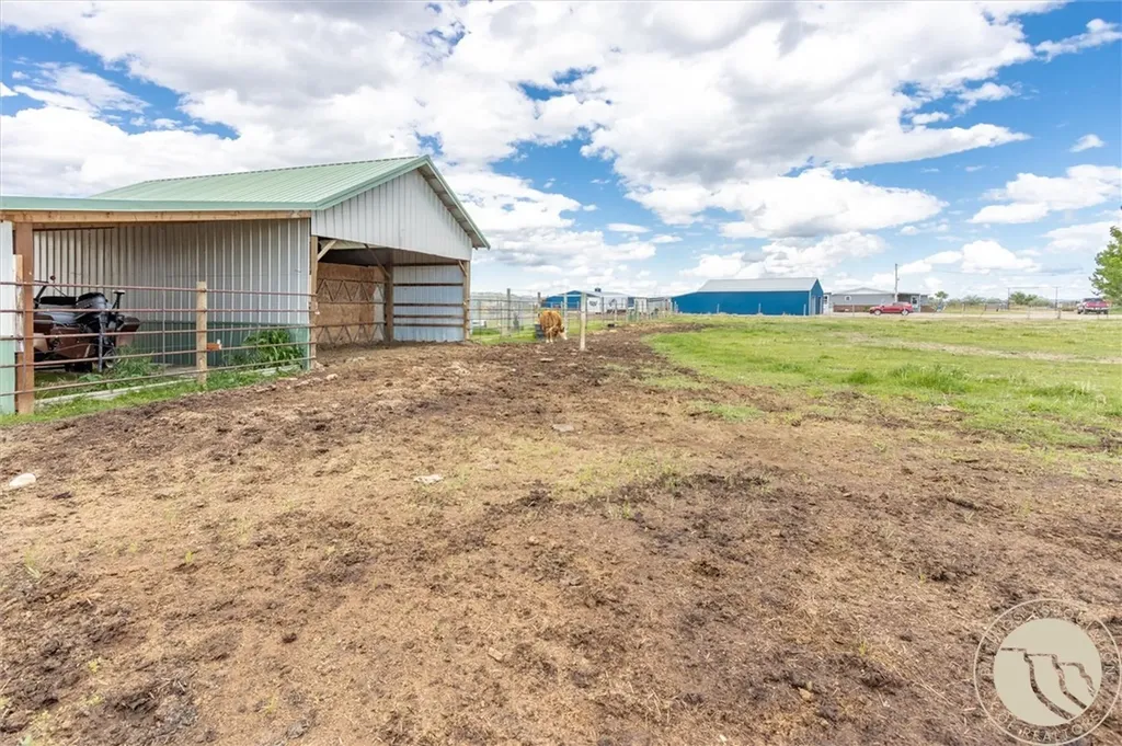 2651 N 16th Road Worden MT 59088
