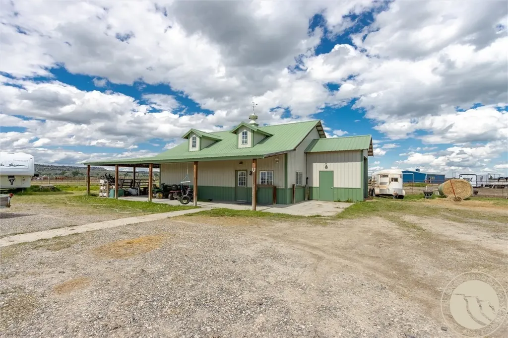 2651 N 16th Road Worden MT 59088